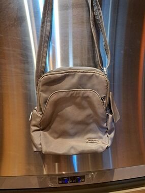 Travelon Men's Brown Crossbody Shoulder Bag